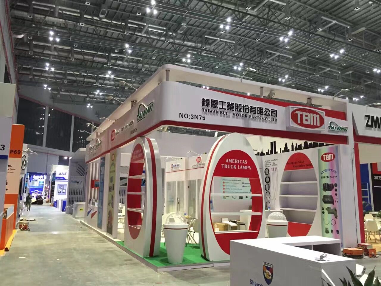 上海览意国际-展台设计搭建一站式服务商